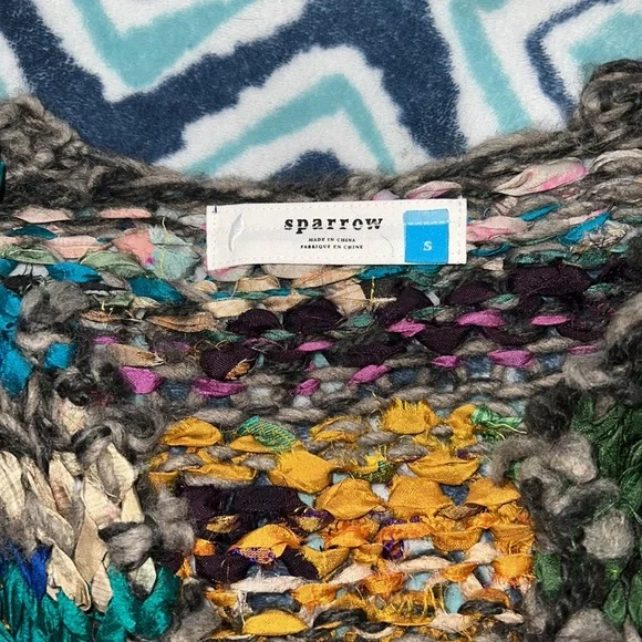 Sparrow Colorful Cardigan - Picture 4 of 11